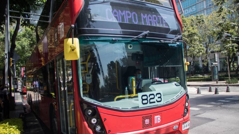 El Metrobús tendrá horario especial. Foto: Cuartoscuro