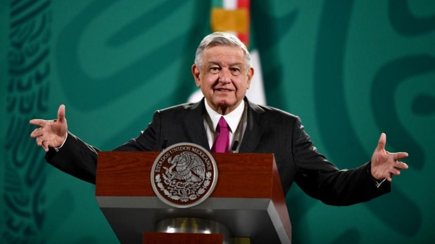 Domingo llegarán un millón de vacunas AstraZeneca para adultos mayores y maestros: AMLO