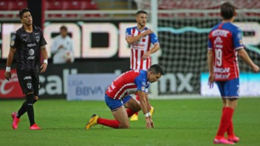 Westerhof le da con todo al futbolista mexicana; no le gusta trabajar