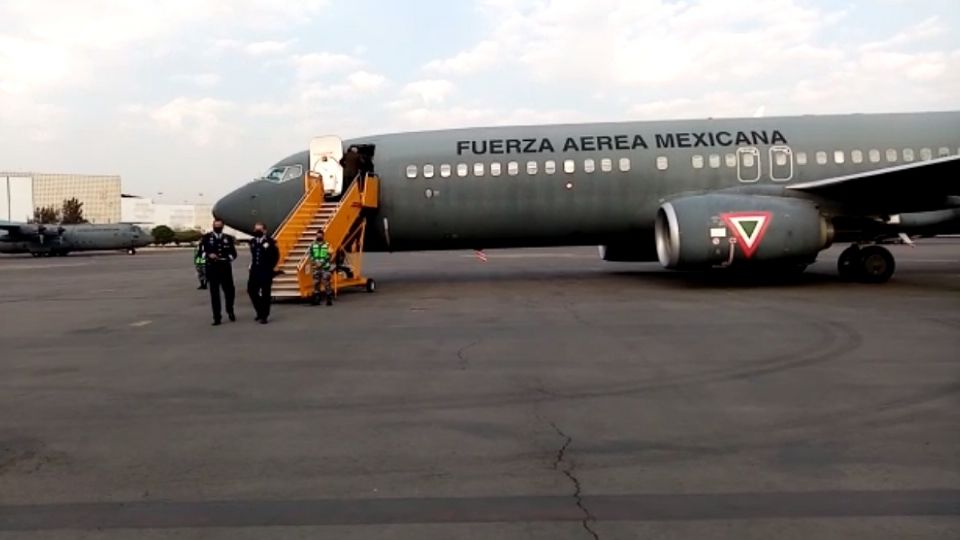 El vuelo es para inaugurar las nuevas instalaciones militares que empezaron a construirse el 17 de octubre de 2019 y que forma parte del nuevo Aeropuerto Internacional Felipe Ángeles. Foto: Paris Alejandro Salazar