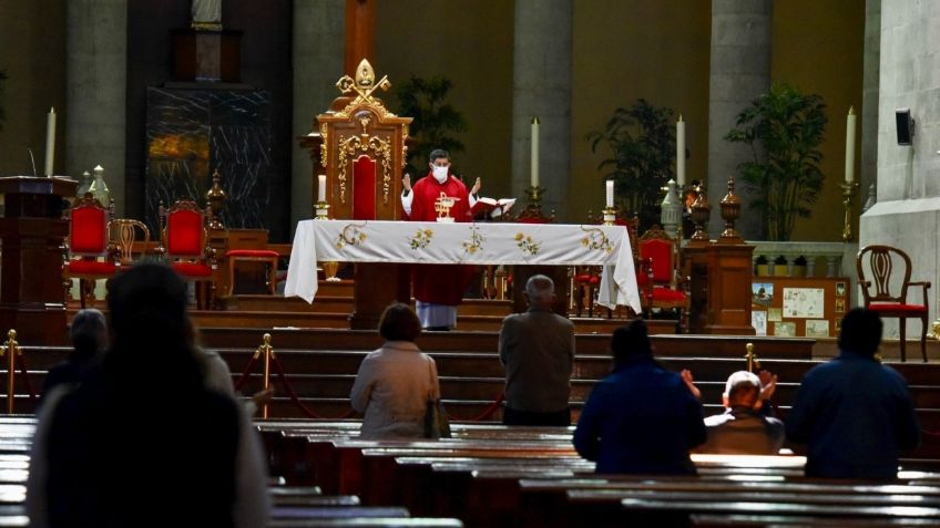 Enero fue mortal para Iglesia, murió un sacerdote a diario por COVID-19