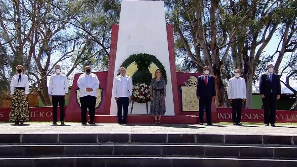 El presidente López Obrador contó con la compañía del activista Martin Luther King III en Cuilápam, Oaxaca. Foto: Captura de pantalla