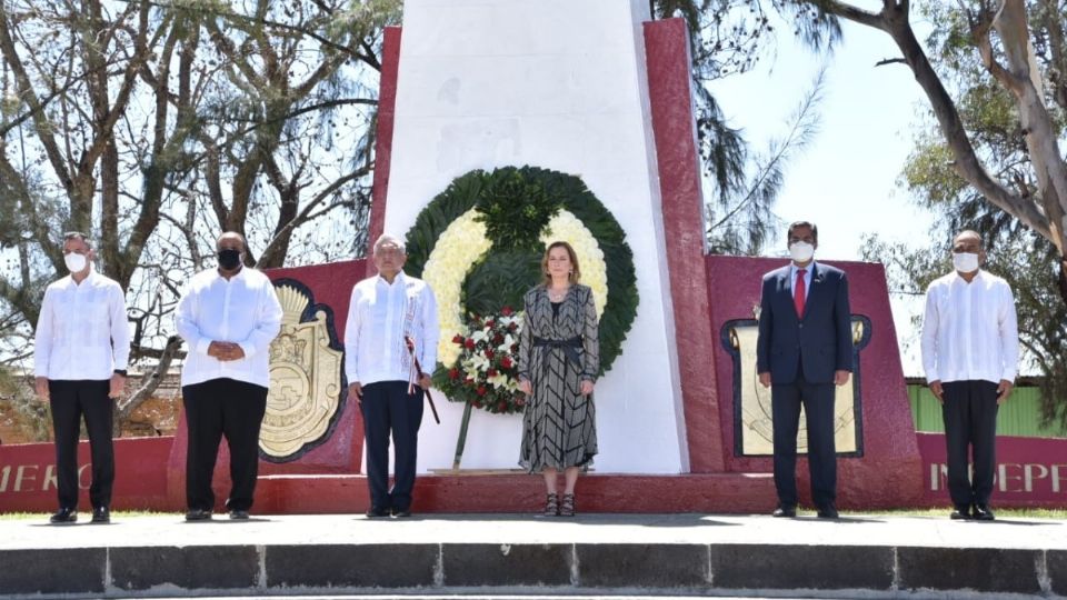 El gobernador Héctor Astudillo participó en la ceremonia por el 190 aniversario luctuoso del general Vicente Guerrero Saldaña. Foto: Especial