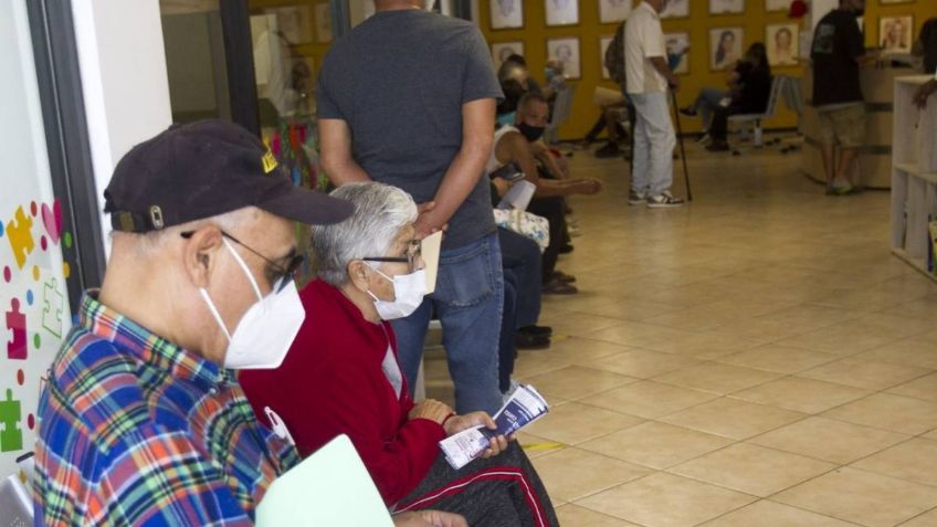 Vacunas adultos mayores contra Covid: Así es el proceso de vacunación en la CDMX | VIDEO