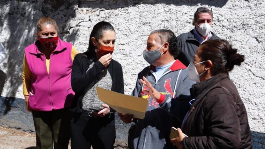 Claudia Sheinbaum pide a adultos mayores no hacer filas para vacunarse