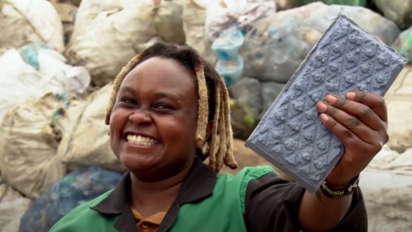 ¡Reciclaje rinde frutos! Keniana sorprende con fábrica de tabiques de PET