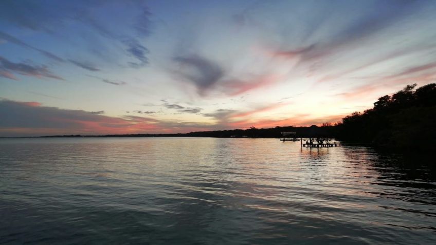 Laguna Bacalar, en lenta recuperación de sus siete colores