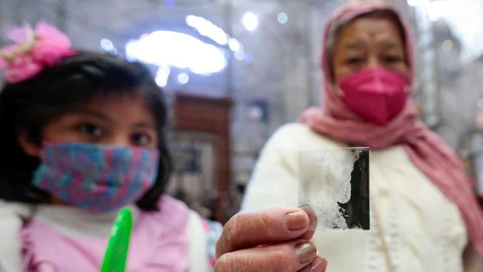 La Iglesia católica inició el fin de semana con a repartición de cenizas entre los feligreses, para que celebren la fecha en casa. Foto: Cuartoscuro