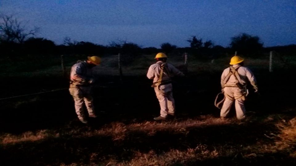 La CFE se encuentra trabajando para garantizar el suministro de luz. Foto: CFE