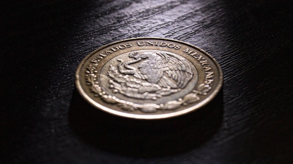 El peso seguirá fuerte, asegura el mandatario