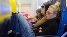 Viajar en avión: esta es la razón por la que debes elegir el “peor” asiento en un vuelo largo