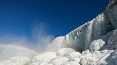 ¡Impresionante! Frío es tan extremo que CONGELÓ las CATARATAS del Niágara: VIDEO