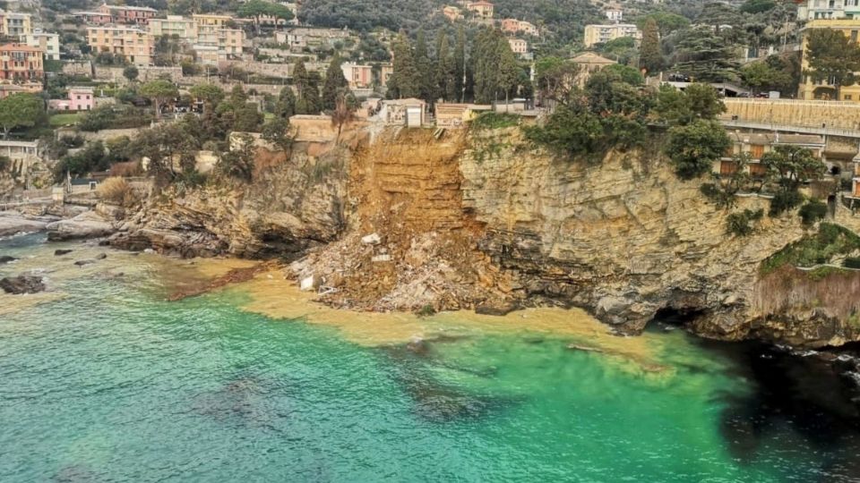 El servicio de bomberos italiano ha estado trabajando en el sitio desde el lunes. Foto: Servicio de Bomberos Italiano