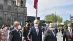 Encabeza Alfredo del Mazo ceremonia conmemorativa del Día de la Bandera