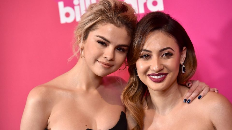 Fue en 2017 cuando Selena debió ser sometida a la cirugía y su amiga Francia tomó la decisión de ser ella quien le donará el riñón que necesitaba. Foto: Especial