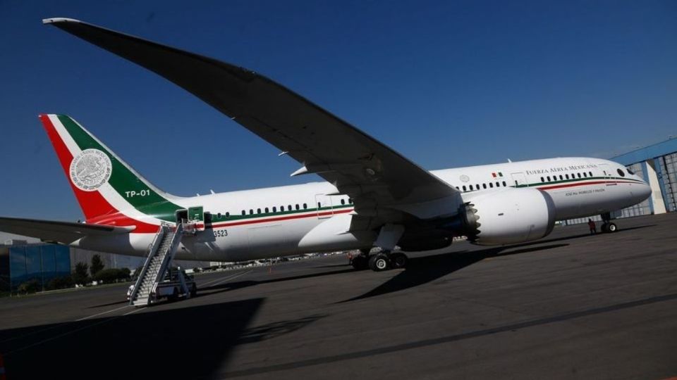 López Obrador expuso que el avión presidencial lo entregarán a la nueva aerolínea “para viajes especiales”