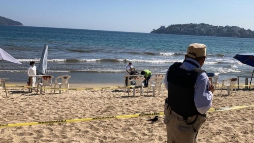 Acapulco: Hombres asesinan a vendedor en Playa Papagayo y huyen en moto acuática