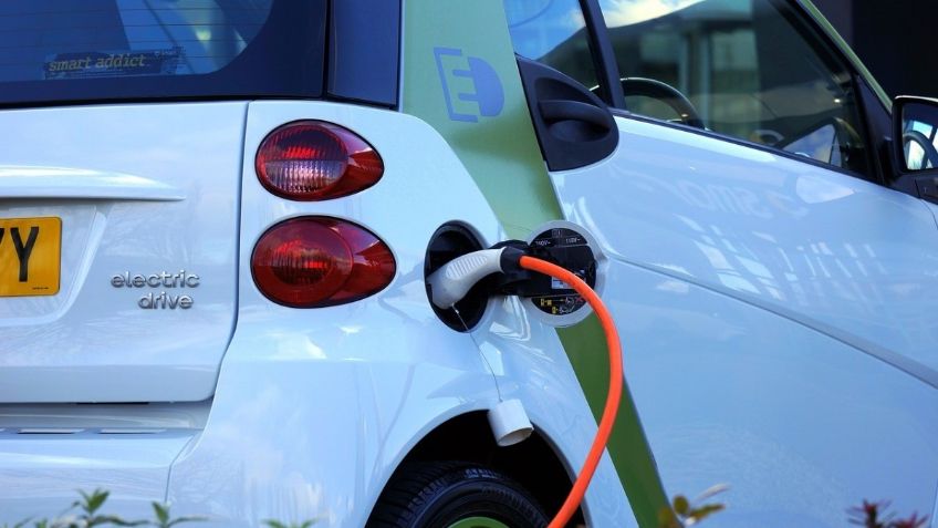 Este auto eléctrico cuesta 20 mil pesos y lo puedes comprar en línea