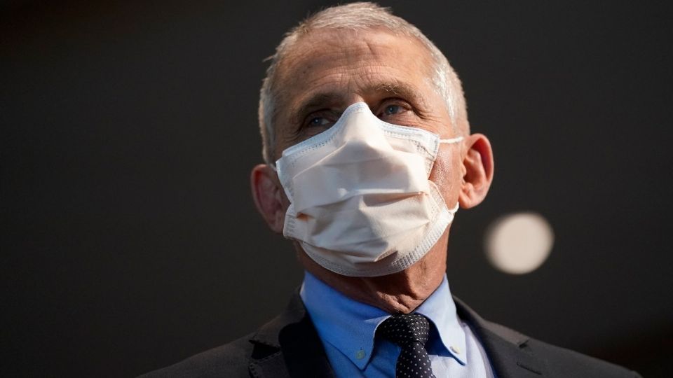 El doctor Fauci está al frente de la lucha contra la pandemia en EU. Foto: AP