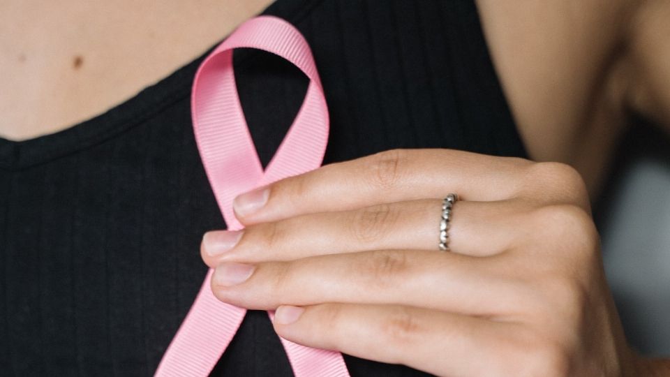 El cáncer de mama causó alrededor de 685 mil muertes en 2020, siendo la causa más común de muerte por cáncer en mujeres. Foto: Pexels