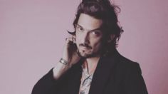 Esta es la CANCIÓN que León Larregui interpretó a su MAMÁ un día antes de su muerte; "Le salían lágrimas de su carita"