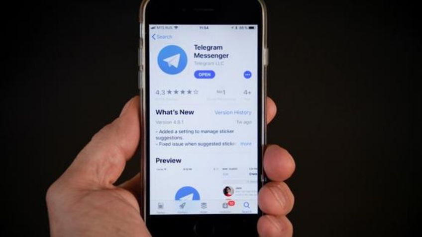 ¿Cómo puedo programar mensajes en Telegram desde iPhone?