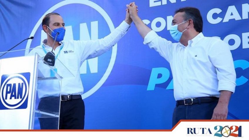 Francisco Pelayo recibe constancia del PAN como precandidato a gobernador en BCS 