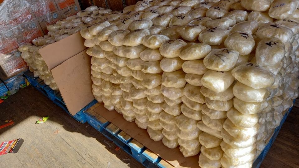 Aseguran 648 kilos de “cristal” en San Quintín. Foto: Especial