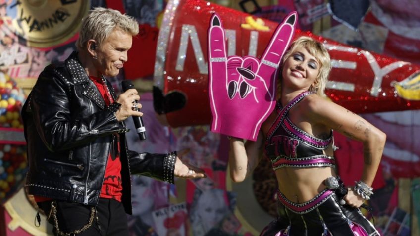 Miley Cyrus impacta vestida de porrista en concierto previo al Super Bowl 2021