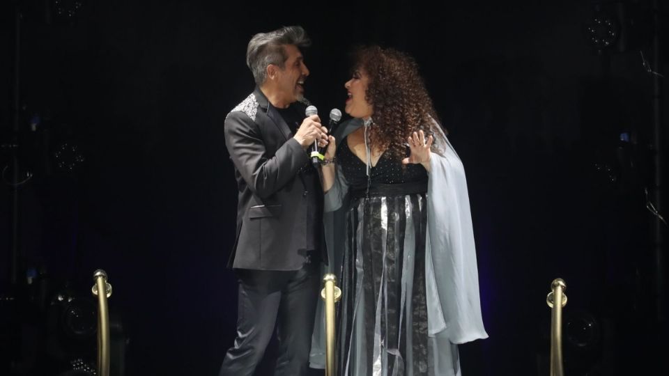 La canción y el video, además, cuentan con la participación especial de Amanda Miguel. Foto: Cuartoscuro