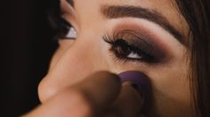 Maquillaje: ¿Qué corrector de ojeras elegir según mi tono de piel?