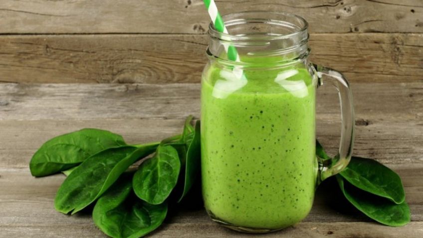 Jugo verde de toronja y piña te ayudará a bajar de peso rápidamente; así debes tomarlo