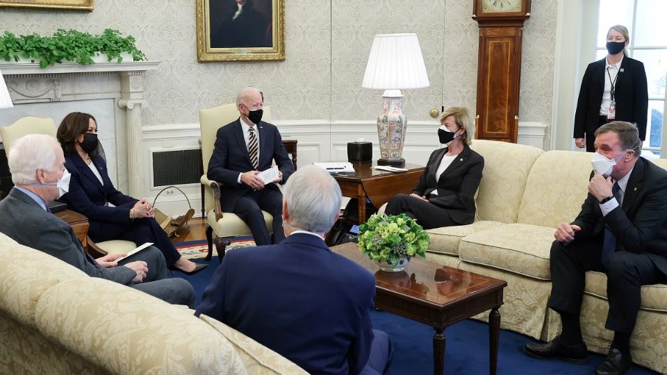 Joe Biden exhortó a adoptar rápidamente el resto de su proyecto. Foto: AP