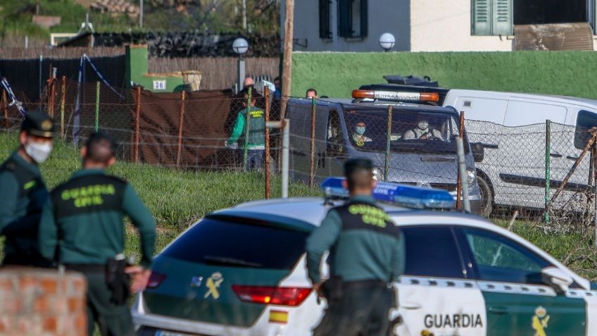 Feminicidio a un día del 8M en Madrid, hombre mata a su esposa e hija y quema la casa