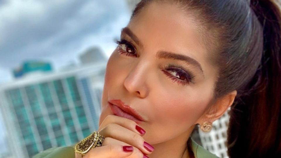 La famosa artista derrochó belleza y cautivó con su figura. FOTO: Instagram