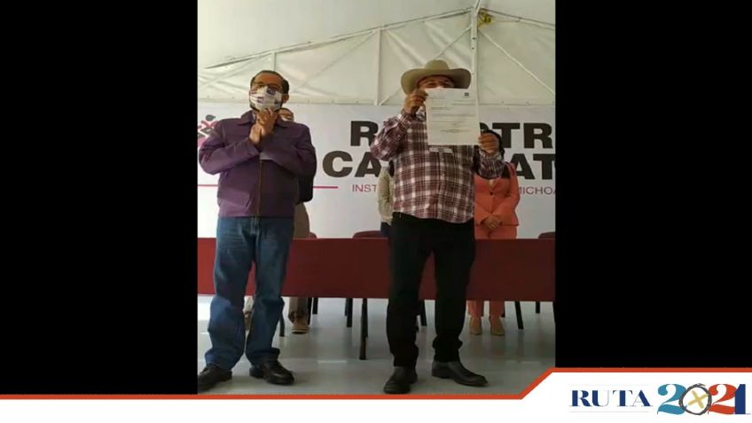 Se registra Hipólito Mora como candidato del PES a la gubernatura de Michoacán