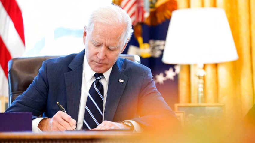 ¡Ya hay DINERO! Joe Biden firma plan de alivio económico por Covid-19