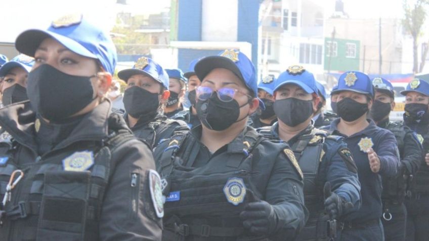 SSC-CDMX reconoce a mujeres policías por acciones en protestas de 8M