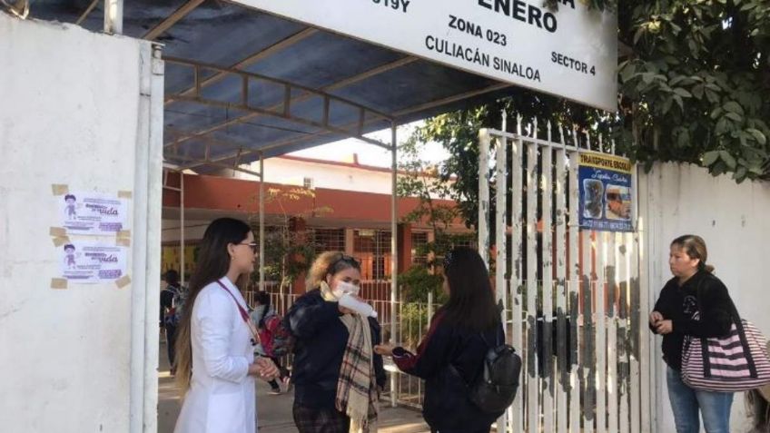 Regreso a clases: AMLO compromete vacunación a maestros de Sinaloa