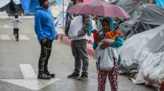 Frío lastima a migrantes en Tijuana que esperan asilo en Estados Unidos