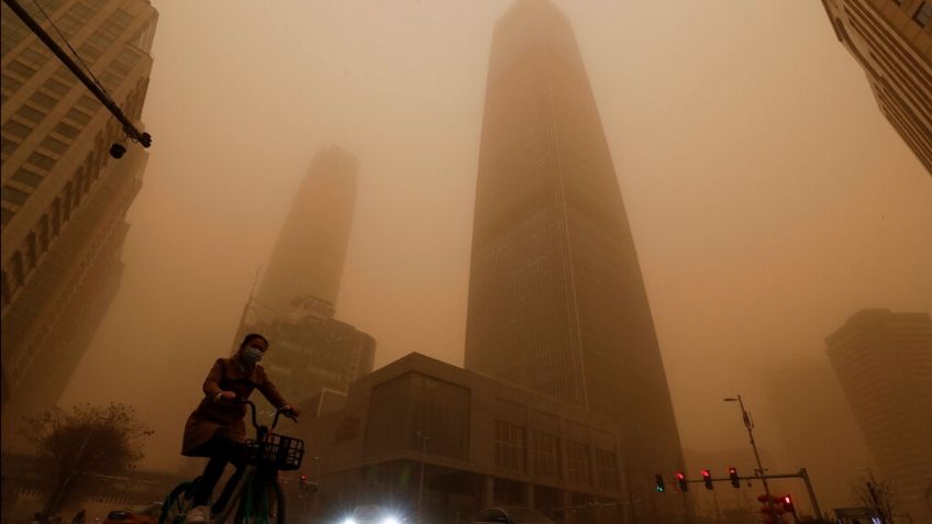 ¡Asfixiante "NEBLINA" amarilla! Alertan por TORMENTA de ARENA, la más grande en 10 años en China: FOTOS