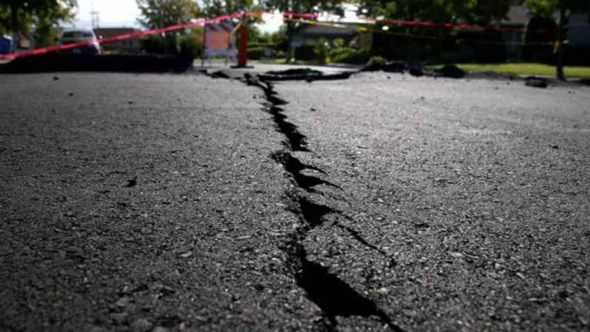 Se abre ENORME grieta en Gustavo A Madero; deja 15 casa dañadas