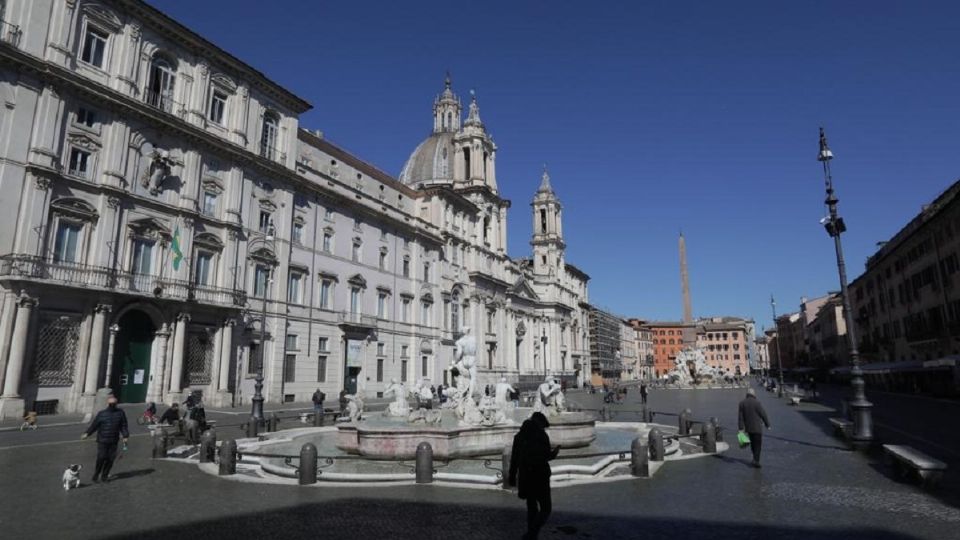 REALIDAD. Dos de cada tres italianos, en una población de 60 millones, deberán permanecer confinados hasta el 6 de abril. Foto: Agencia