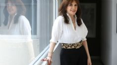 Rebecca Jones sigue los consejos de Carolina Herrera; da clase de elegancia y estilo