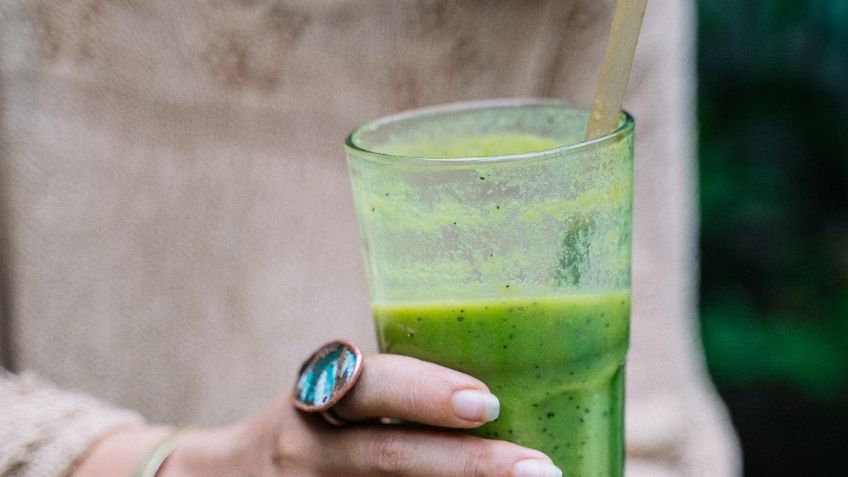 Jugo verde con nopal es buenísimo para perder peso; así puedes prepararlo