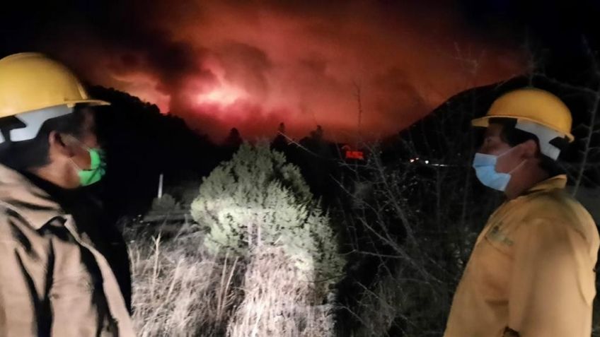 Incendio en Sierra de Arteaga consume dos mil hectáreas; desalojan a pobladores