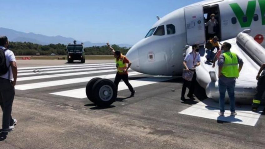 VIDEO: Así bajaron a los pasajeros del avión accidentado en Puerto Vallarta