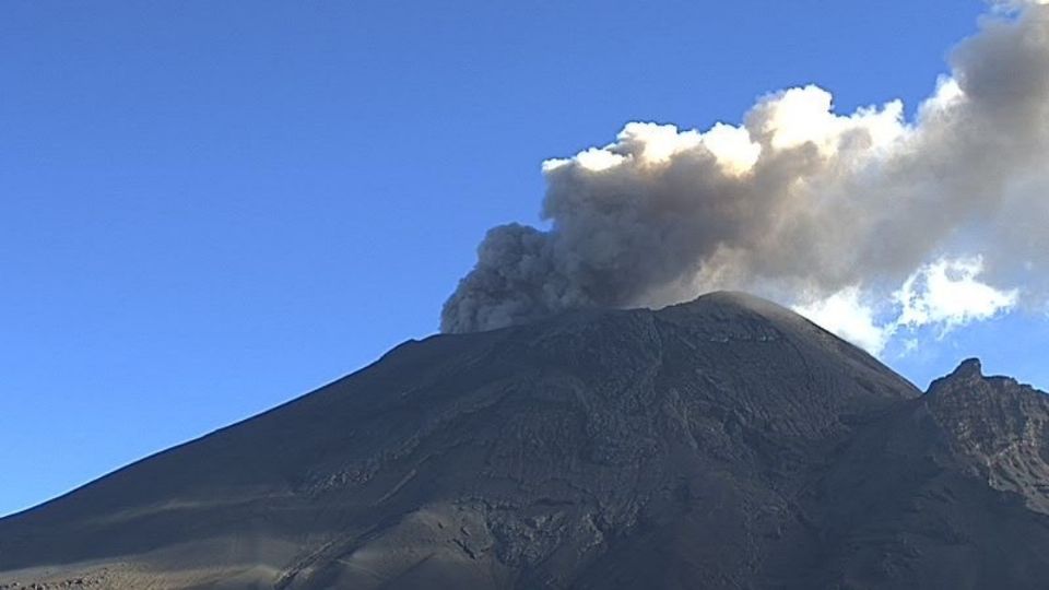 Según reportó Protección Civil del estado de Puebla en las últimas horas el volcán ha registrado 62 exhalaciones de gases. FOTO: ESPECIAL