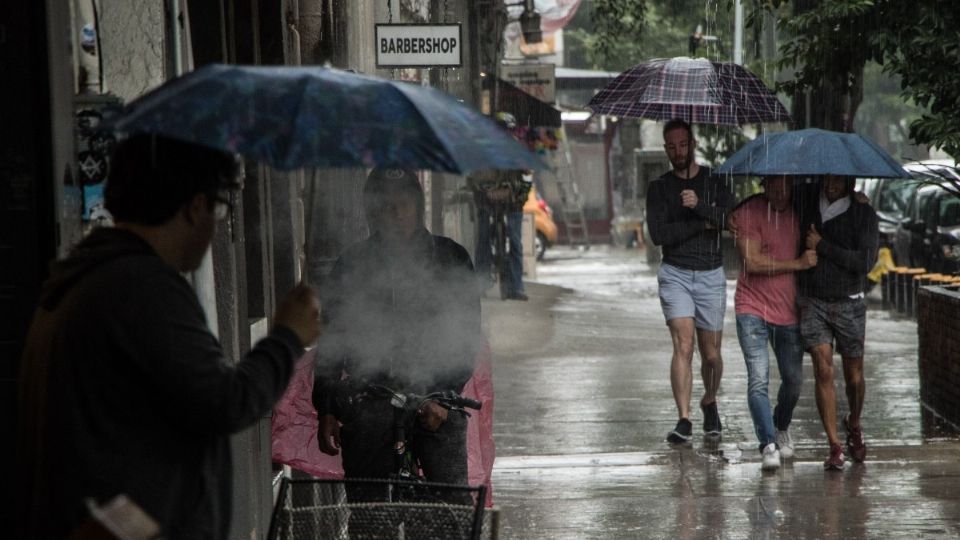 CDMX seguirá con lluvias este jueves en plena primavera. Foto: Cuartoscuro