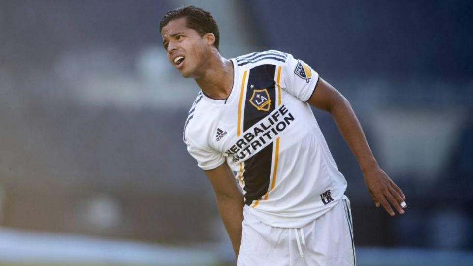 Por años el rendimiento deportivo del delantero mexicano, Giovani Dos Santos, ha sido cuestionado tanto por expertos y aficionados . FOTO: ESPECIAL